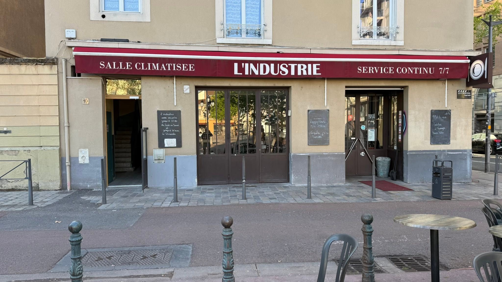 Entreprise d'installation de store bannes à Ambérieu en Bugey