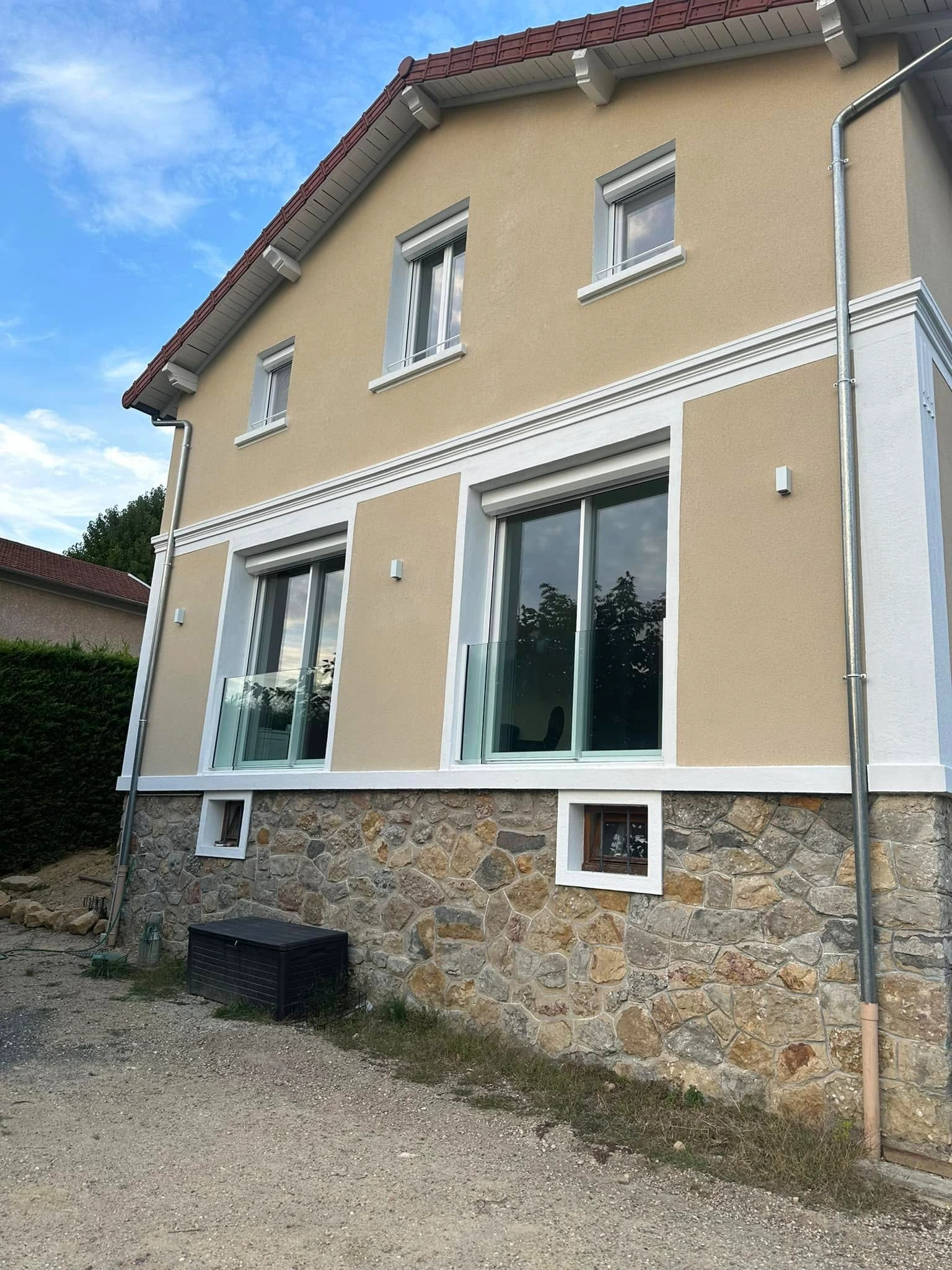 Installation de fenetre et porte d'entrée dans l'Ain