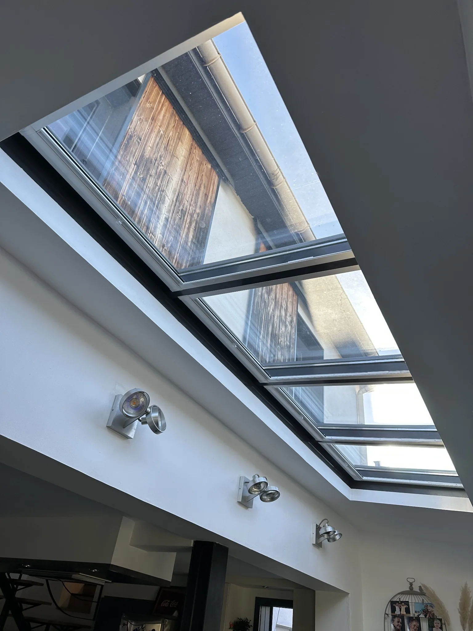 verriere-de-toit-fenetres-ouvertes